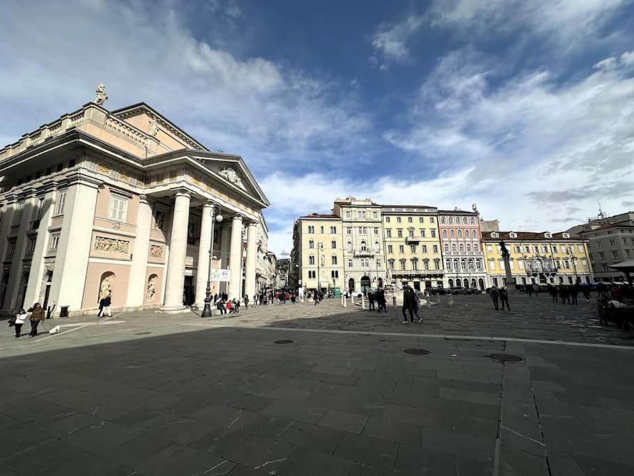 Central Mazzini Suits Triest Exterior foto